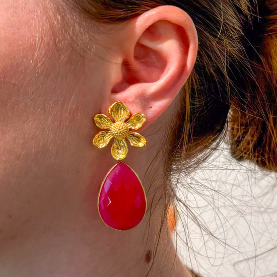 1 stk. fg. Golden flower fuschia chalcedon ørehænger - ONE OF A KIND