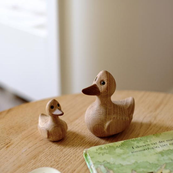 Træfigur, And med ælling 8/5cm