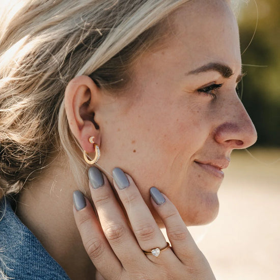 Alita øreringe forgyldt stål - Naja Borre