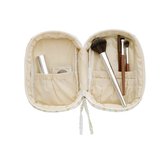 Dreams Makeup Bag
Summer Stripes Blue Maanesten