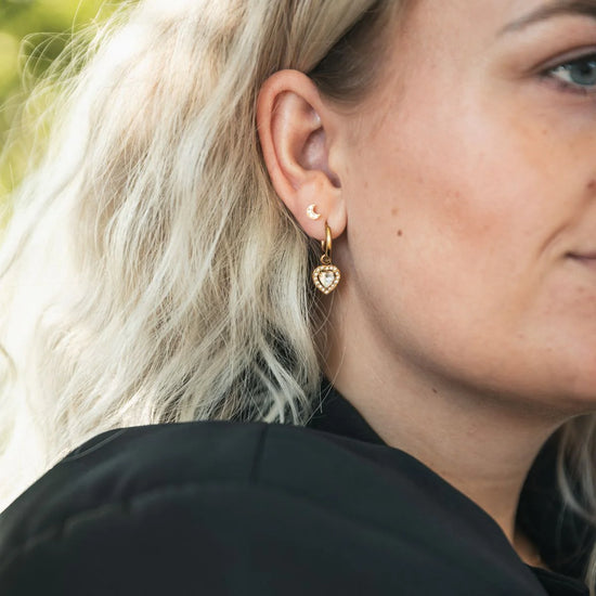 Felicia stone øreringe forgyldt stål - Naja Borre