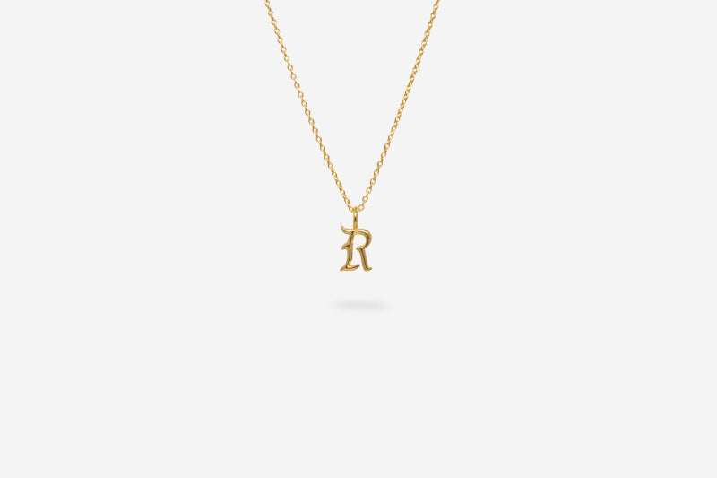 IX Studios - R Letter Charm Forgyldt IX Studios