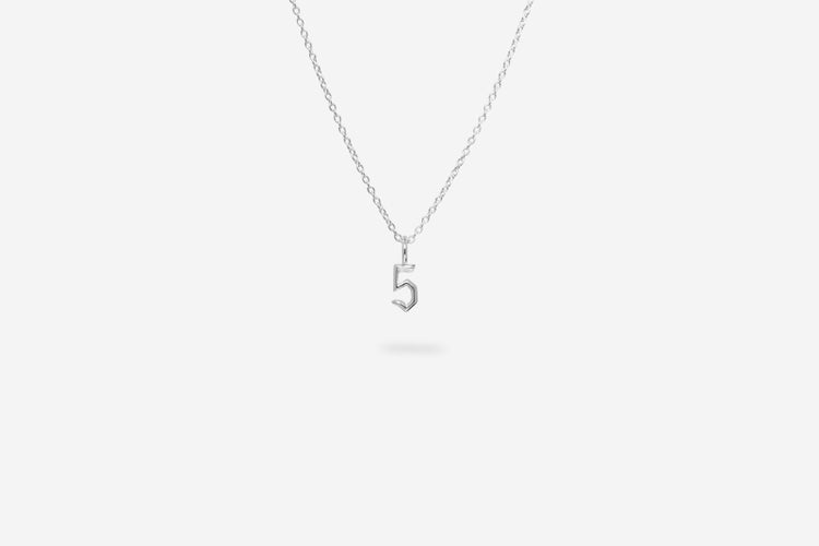 IX Studios - LUCKY NUMBER 5 Vedhæng Silver IX Studios