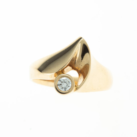 14Kt. Guldring med 0,15ct. - Devine by norup