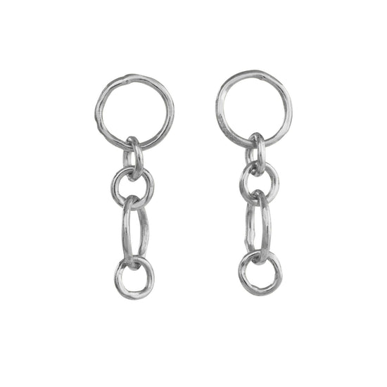 Ørering sølv, små hamrede runde led ca. 3 cm