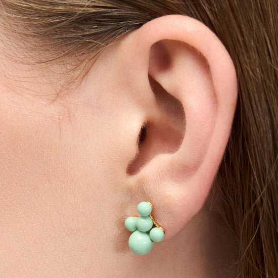 Single Bouquet Cloud Seasalt Green ørering forgyldt messing LULU Copenhagen
