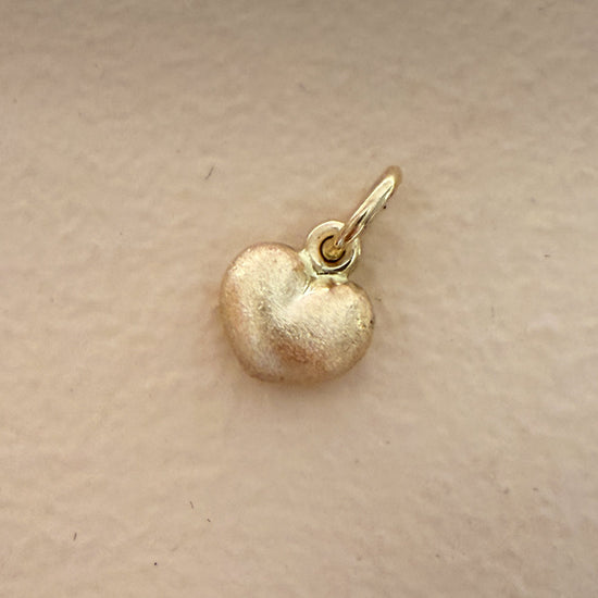 14K Guld buttet lille hjerte rødguld 7x9mm