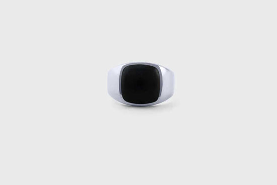 IX Cushion Signet Ring Black Onyx Sølv